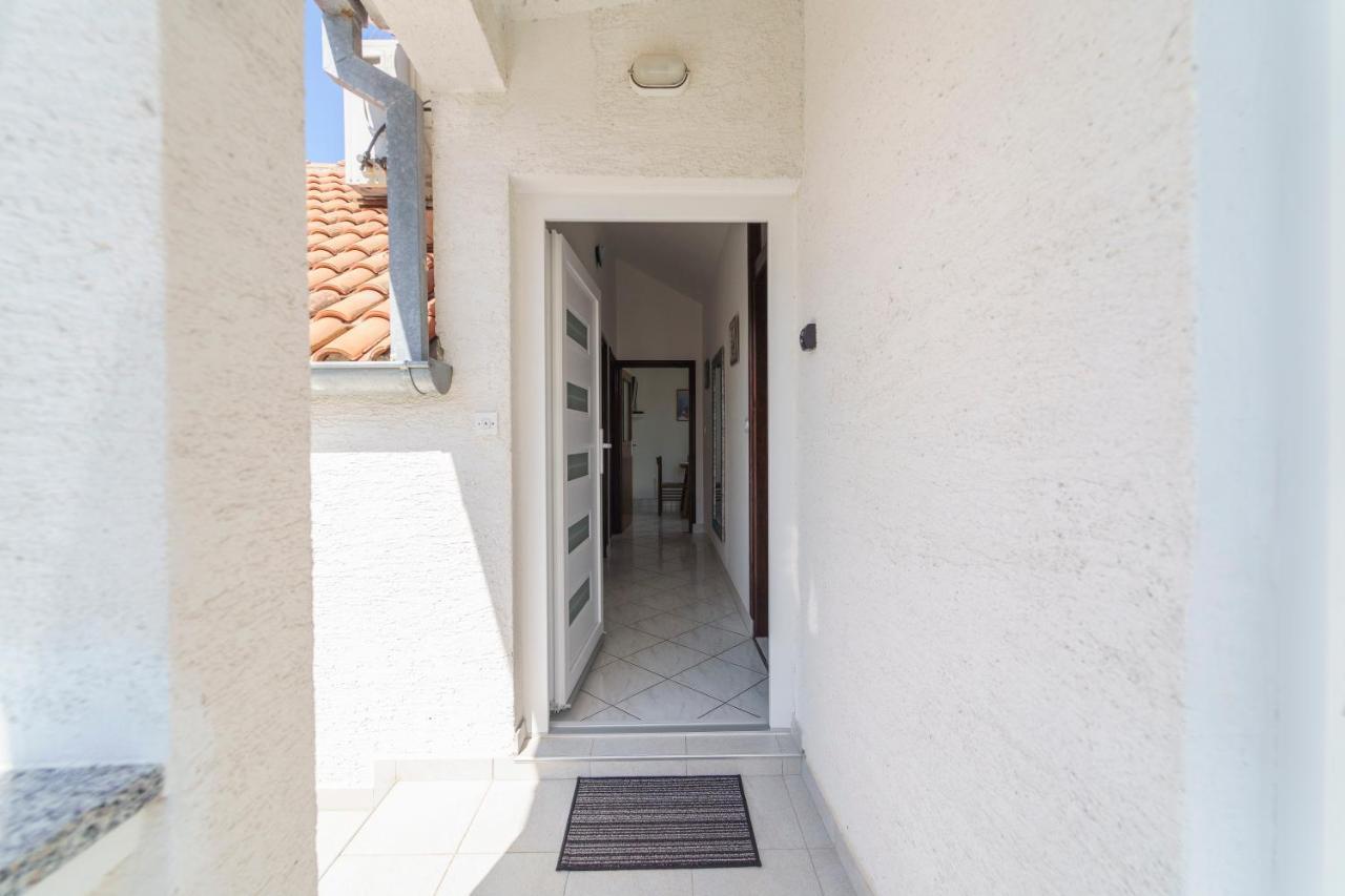 Apartment Nada Petrcane Exterior photo